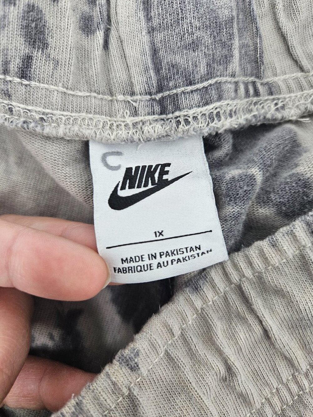 Nike Sportswear Washed Jersey Shorts Gray Women's Size 1X Loose Fit Activewear - Picture 7 of 11